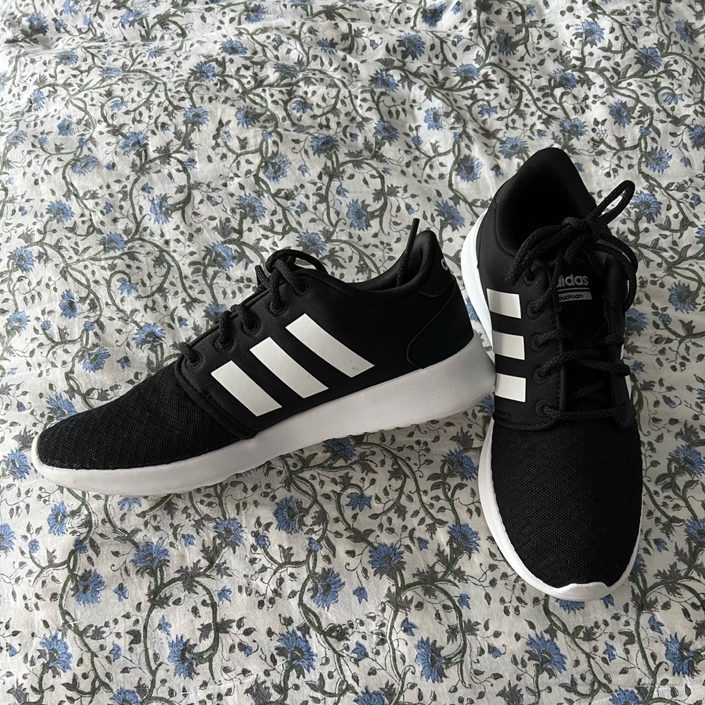 Worn Once! Adidas Cloudfoam Comfort